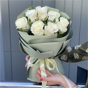 Букет из Эквадорских белых роз 7 шт 10062