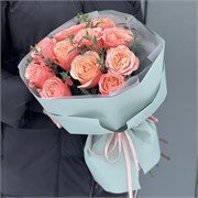 Пионовидные розы Кахала 11 штук в упаковке 10095