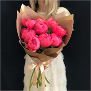Букет из коралловых  Голландских пионов 9 шт 10123
