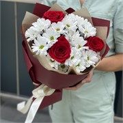 Букет из хризантем и эквадорских роз 10221